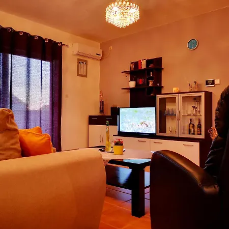Ivan Apartment *